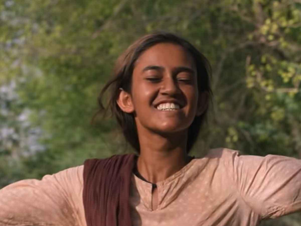Movie Review: Skater Girl