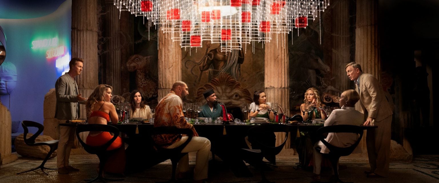 Movie Review: Glass Onion: A Knives Out Mystery
